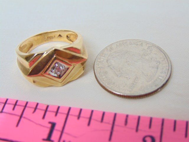 Jewelry. 14kt Mens gold ring w/ small diamond, size 9, 6 grams total weight, hallmark 14kp, good (1 of 4)