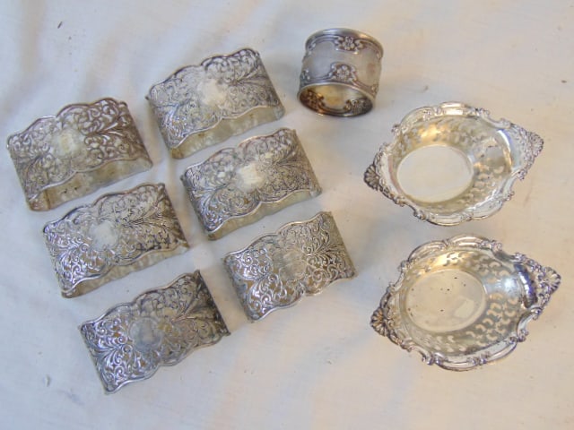 Silver lot, 2 nut dishes & 7 napkin rings, 6.5 troy, nut dishes are sterling, napkin rings are '800 (1 of 3)