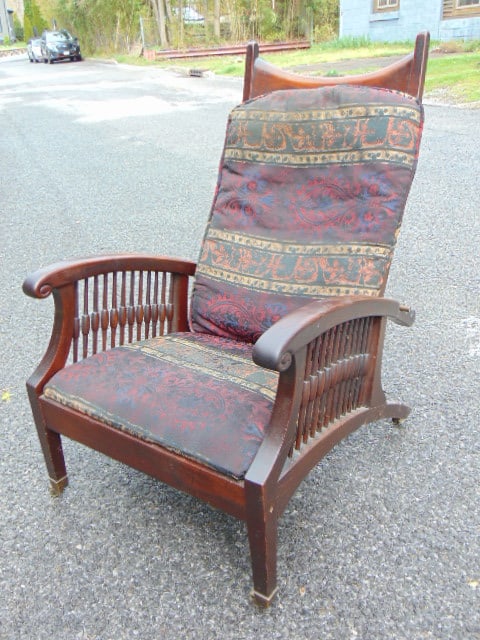 Mahogany Morris chair, spindle sides, adjustable back in 3 positions, chair is 26 1/4"width x 31" (1 of 9)