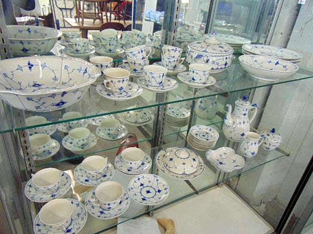 Lot Blue Onion pattern porcelain dinnerware, B&G plus other makers, includes teapot, cupsa and (1 of 8)