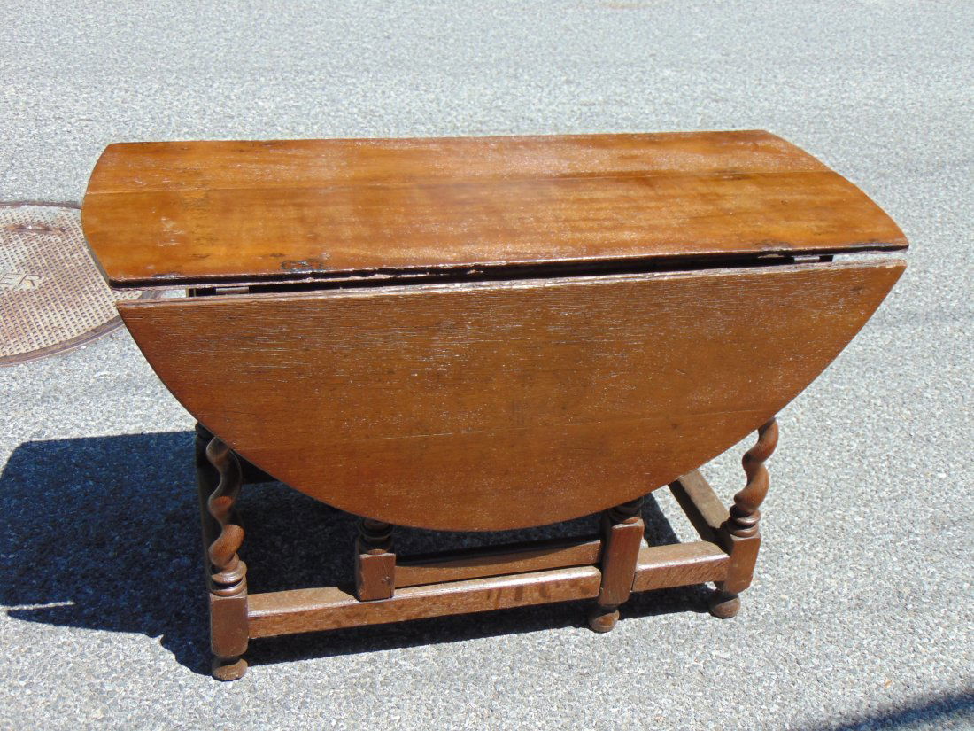 Antique drop leaf table with spiral legs, single drawer with stretcher base (1 of 6)
