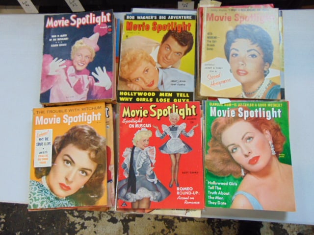 Lot "Movie Spotlight", vintage movie magazines, 1950's 50 plus pieces (1 of 4)