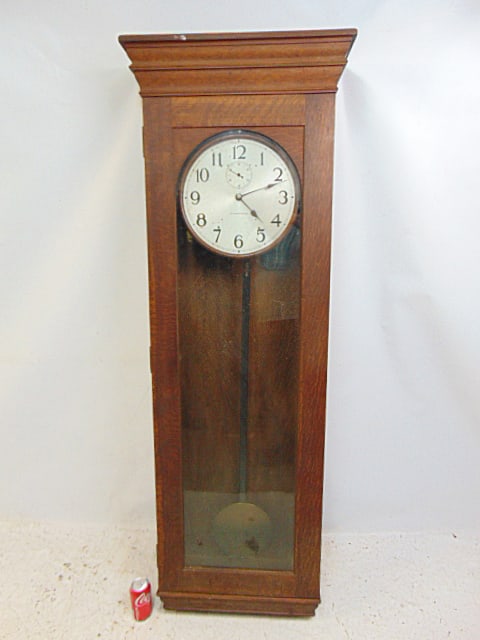Large dry cell oak time clock by International Business Machines, large oak case with glass front, (1 of 9)