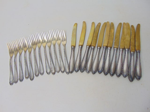 "800 silver flatware forks & knives, 12 forks & 12 knives, 9 troy plus knives. (1 of 4)
