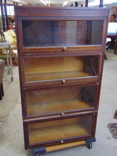 Globe Wernicke barrister oak bookcase, 4 sections plus top, no base, raised panel sides, "US (1 of 4)