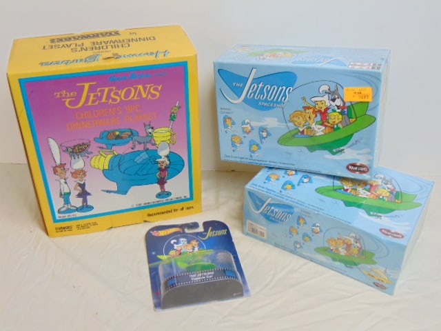 Vintage "Jetsons" toy lot, 2 Jetsons Space Ships with figures, never opened, still in shrink wrap; (1 of 6)