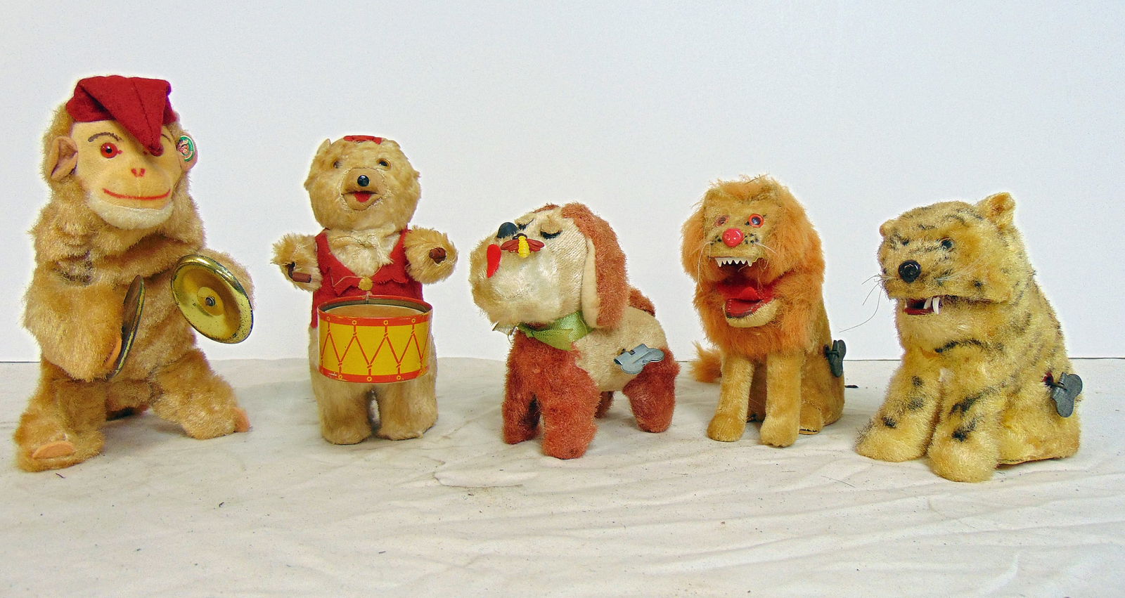 5 vintage wind up toys, bear with drums, monkey with drums, tiger with mouth action, puppy with (1 of 6)