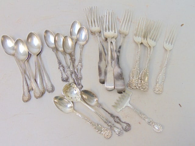 Lot misc. sterling silver flatware, 27 troy weight (1 of 4)