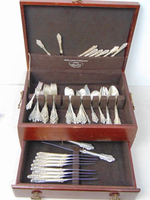 Lot sterling flatware service 10 large, 8 small, 65 troy plus handles, with case (1 of 6)