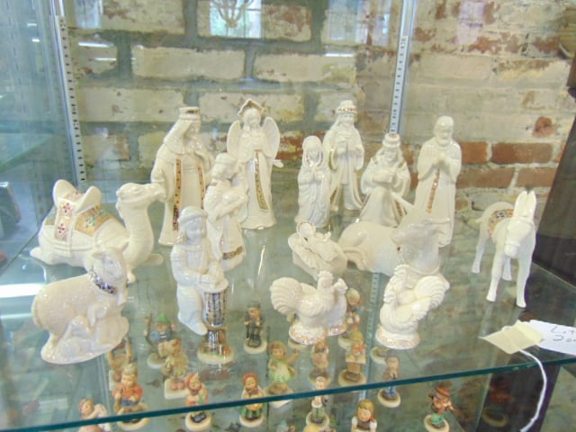 Lenox porcelain nativity set & assorted figures, includes 15 figures, Nativity figures plus two (1 of 7)