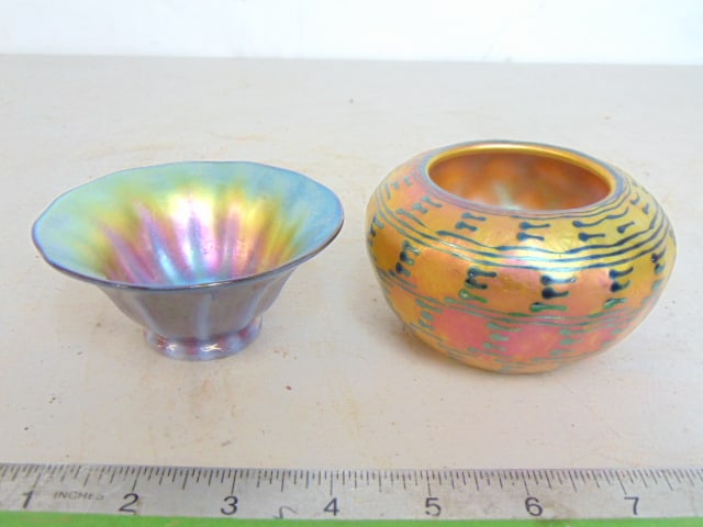 2 small Lundberg art glass bowls, one in pink with various designs, 3 7/8" in diameter & blue / (1 of 6)