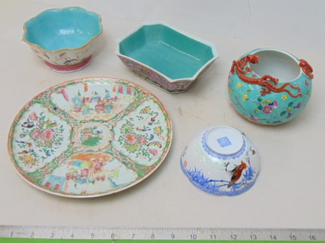 5 pieces Asian porcelain, Rose Medallion plate, 4 bowls including fine quality hand painted egg (1 of 13)