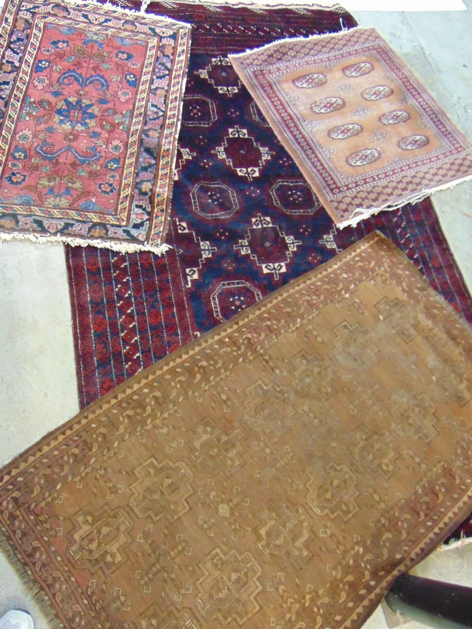 4 Persian carpets, scatter size, dark red & blue Bokhara, 89" by 54.5"; small Sarouk style scatter, (1 of 5)