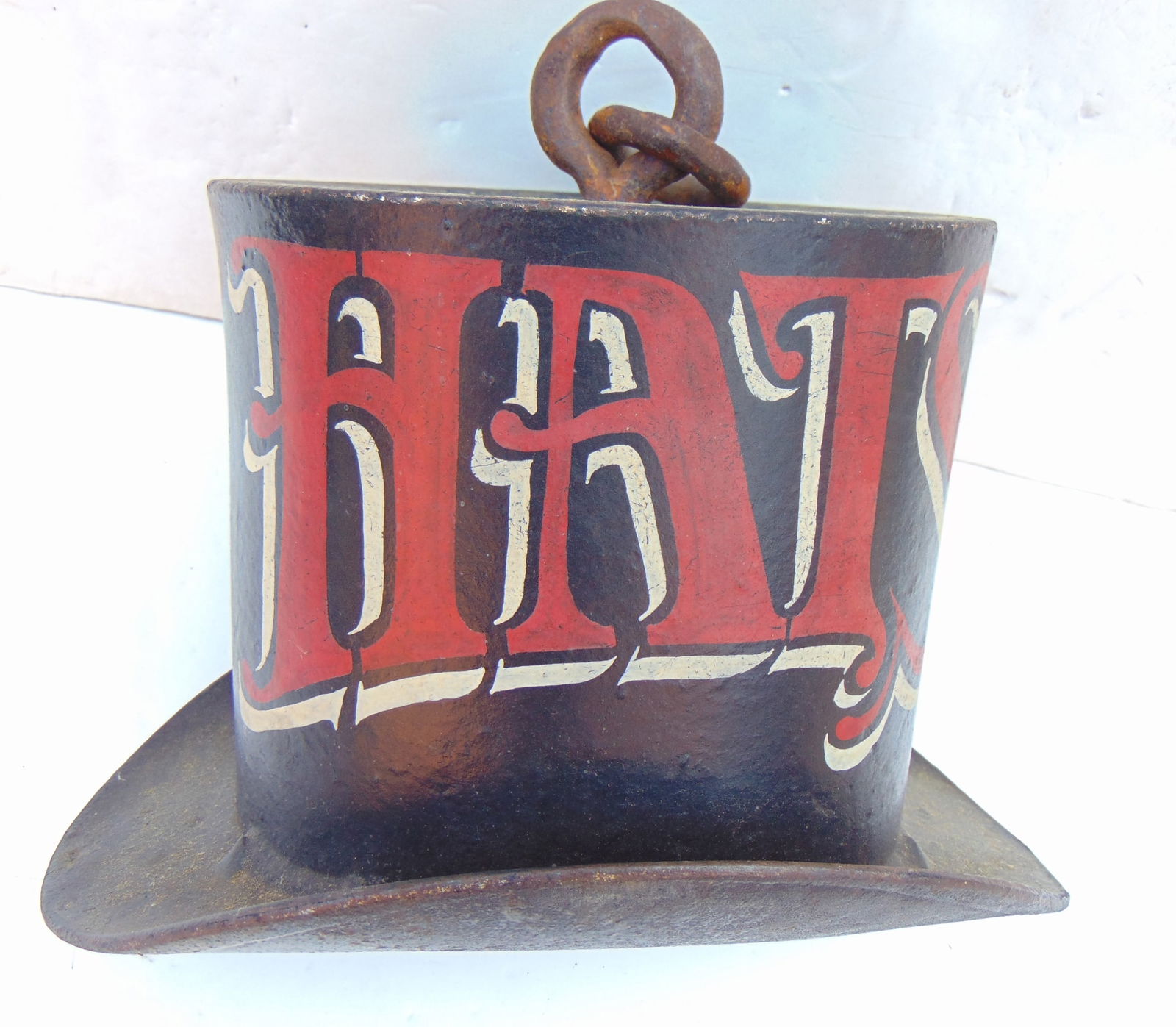 Trade sign hat maker cast iron with white and red paint lettering 7" x 10" (1 of 7)