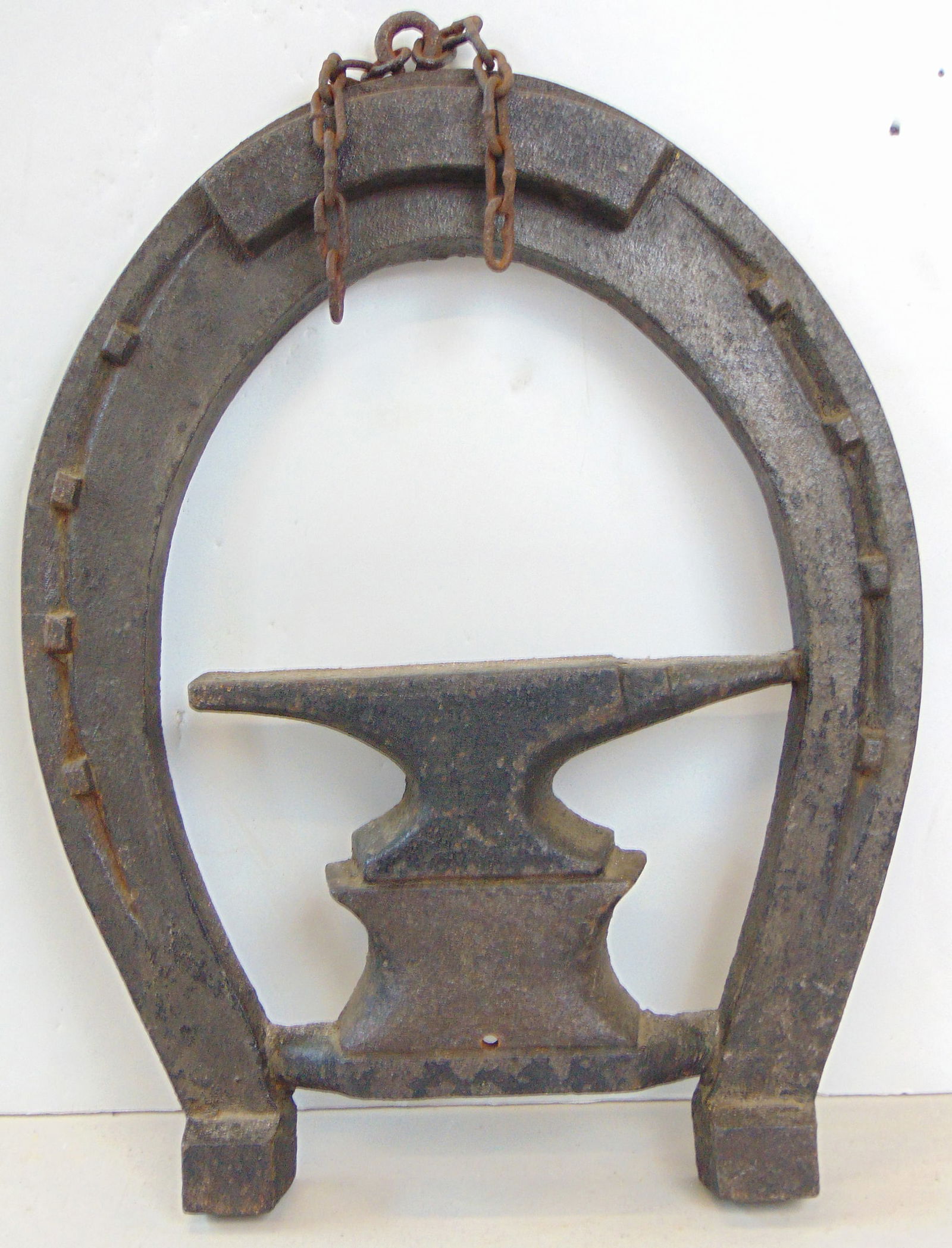Trade sign cast iron horseshoe w/ anvil, 19 1/2" x 15" (1 of 7)