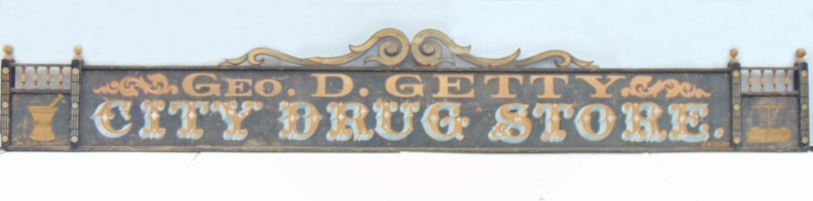 Trade sign "GEO. D. GETTY CITY DRUG STORE" painted wood with gold lettering, turned and applied (1 of 11)