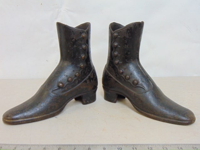 Pair cast iron ladies boots, 8.5" tall, 9.75" deep (1 of 5)