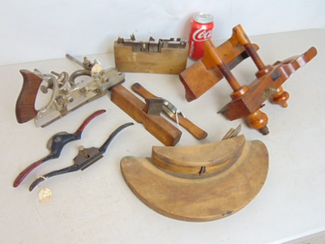 Lot woodworking tools, planes, spokeshave, includes Stanley #45 with case of assorted blades, (1 of 8)