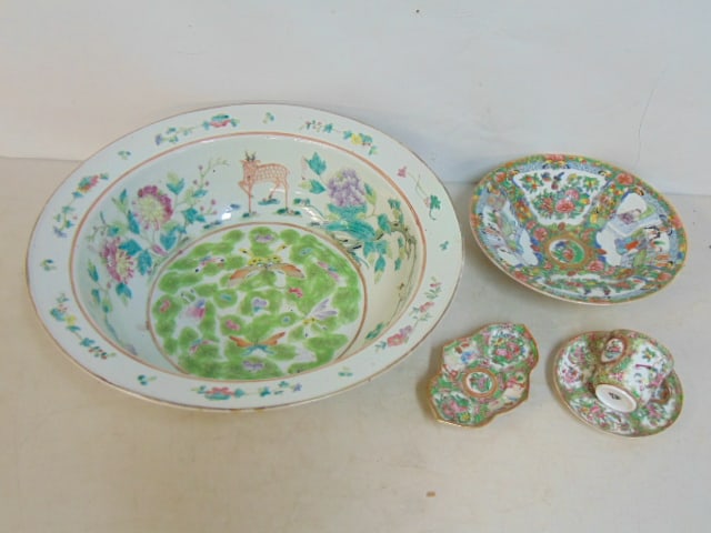 Lot Chinese porcelain, large bowl decorated with deer, butterflies, unsigned, diameter is 16" & 4 (1 of 7)