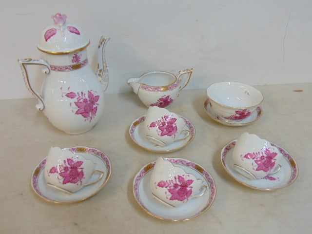 Herend tea set, tea pot, sugar, creamer, 4 cups & saucers, with one extra saucer. (1 of 8)
