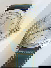 Vintage Omega Seamaster wristwatch, not in working condition, with leather band (1 of 6)