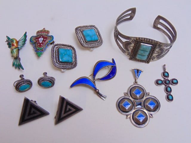 NORWAY & NAVAJO STERLING LOT OF JEWELRY & other to include enamel pendant sgd. J.D-A.; sgd blue (1 of 7)