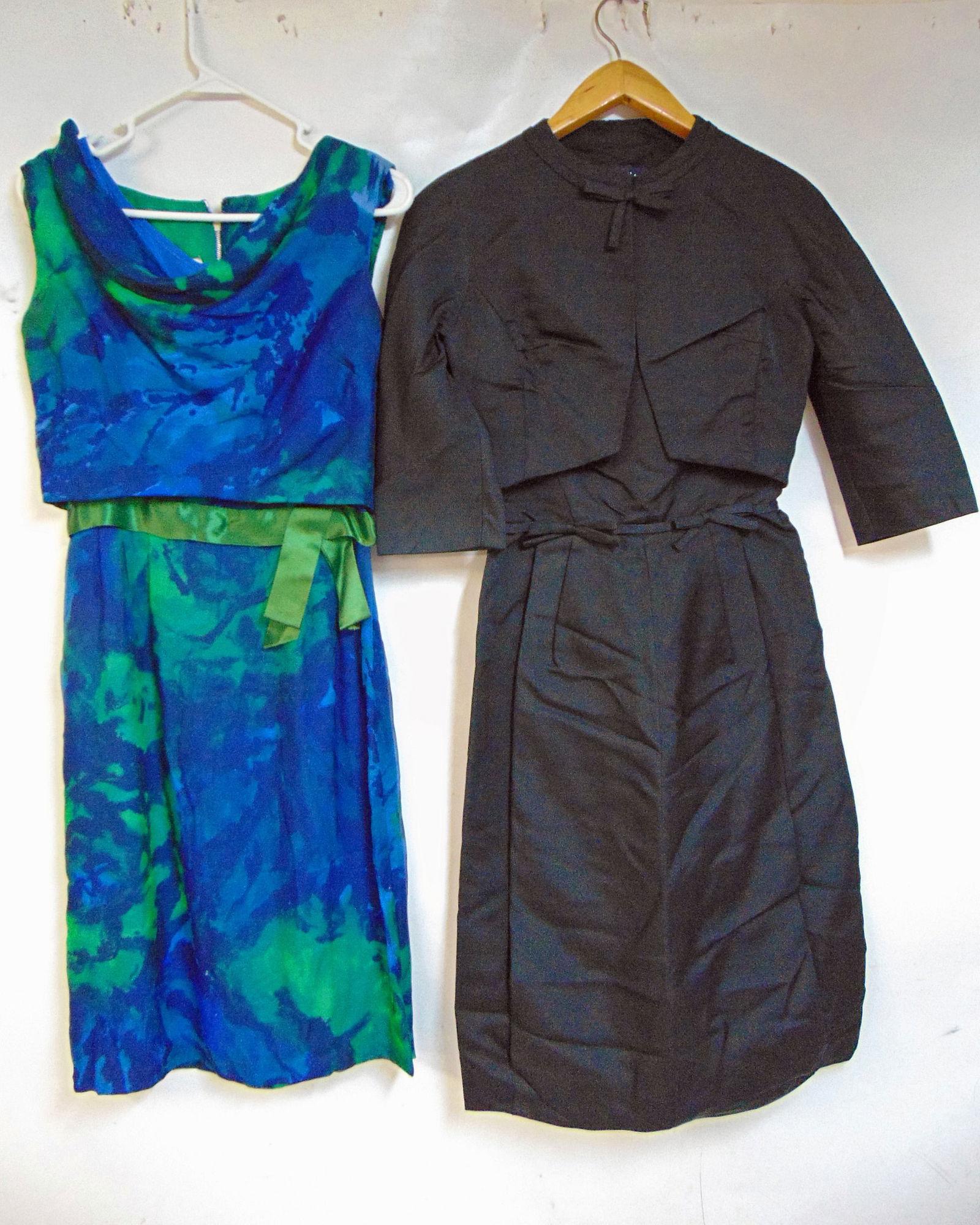 Couture. (2) I Magnin Co. Vintage dresses. Black sleeveless dress w/ jacket, 4 buttons down back (1 of 10)