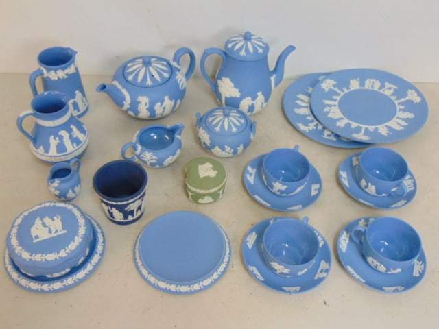 Lot Wedgwood, teapot, coffee pot, various pitchers, 4 cups and saucers, 2 plates, lidded box, more, (1 of 6)