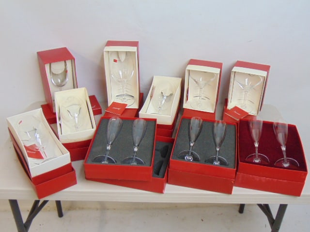 Lot Baccarat stemware, wine, cocktail & champagne glasses, still in original boxes, includes 6: Lot Baccarat stemware, wine, cocktail & champagne glasses, still in original boxes, includes 6 champagne flutes, 2 cocktail glasses, one regular wine glass and 4 large wine glasses