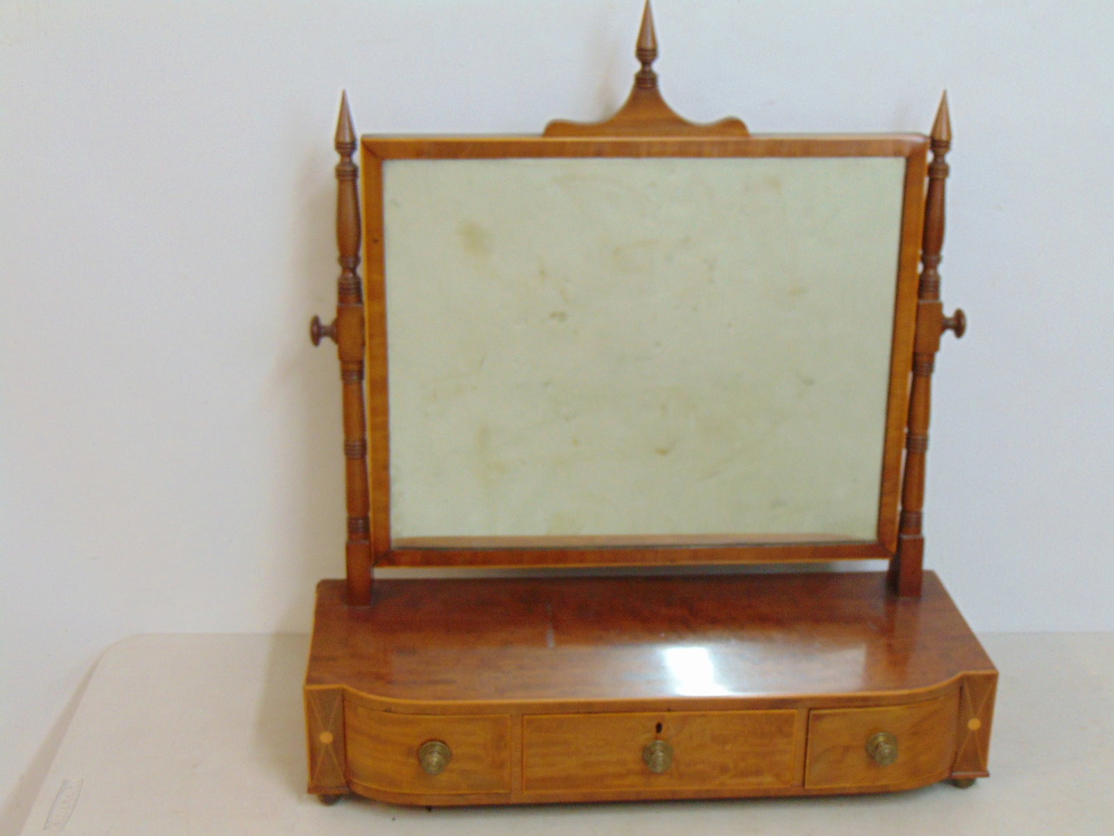 Federal table or vanity mirror, 3 drawers in base, finials & inlaid detail, base is 23.25" wide, 8: Federal table or vanity mirror, 3 drawers in base, finials & inlaid detail, base is 23.25" wide, 8 7/8" deep, height is 26"