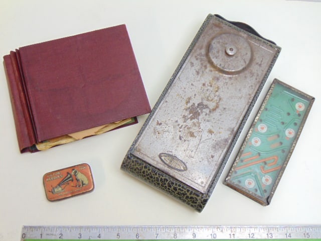 Portable Victrola with records and a small golf game, Abercrombie & Fitch Swiss made portable (1 of 11)