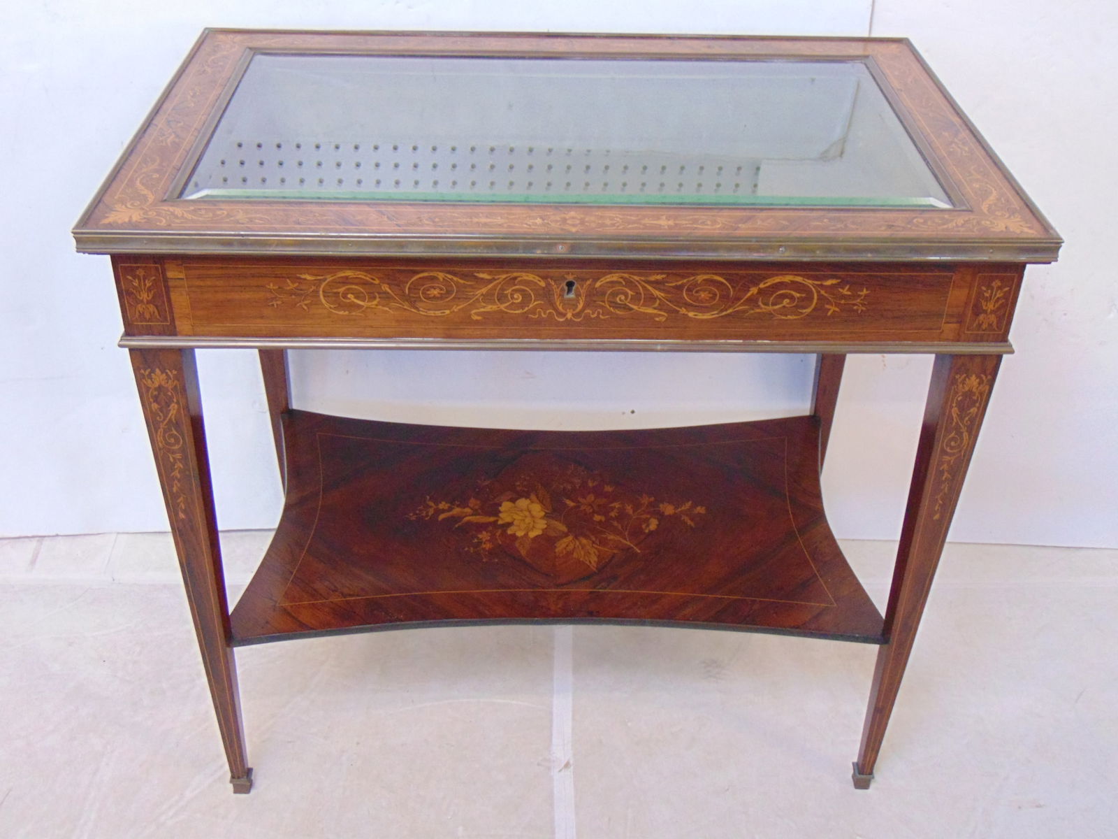 Fine quality inlaid vitrine table in rosewood inlaid with exotic woods with bronze trim, floral & sw (1 of 9)