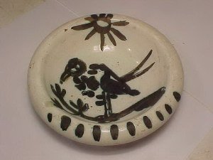 Small "Edition Picasso" dish: Small Picasso dish, Edition Picasso, 6.25", black on white docated, no chips, used condition, minor scratches, no cracks or chips