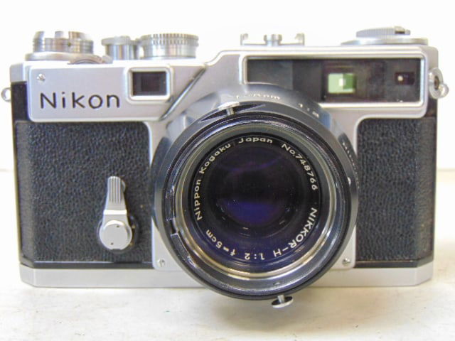 Early Nikon SP camera with original 5cm lens, Nippon Kogaku Tokyo, serial number 6202727, leather (1 of 8)