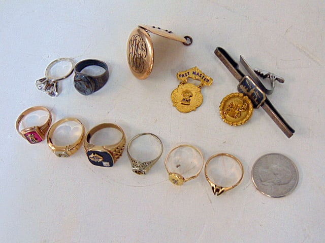 Jewelry. Collection of Gold rings & other to include 14kt cross ring w/ 7 small diamond chips, 2.95 (1 of 4)