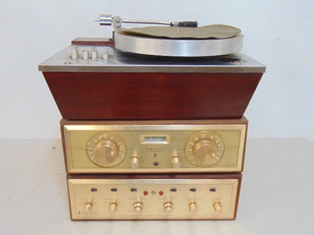 Vintage stereo lot by Hermon Hosmer Scott Inc. includes Stroboscopic Turntable, type 710; (1 of 15)