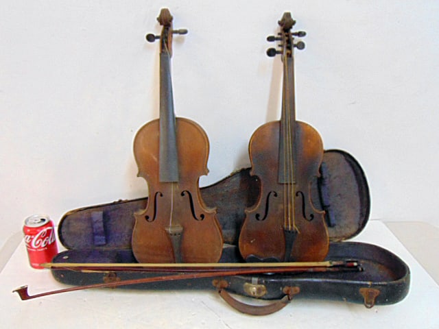 2 old violins & bows, Stradivarius copies, no name on bows, with hardwood case, as is condition (1 of 8)