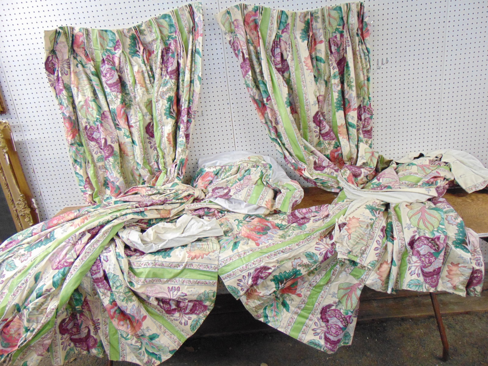 4 floral decorated curtain panels, curtain panels are 38" wide, 88" long.: 4 floral decorated curtain panels, curtain panels are 38" wide, 88" long.
