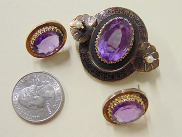 Jewelry. Victorian gold Amethyst set, brooch/pendant & earrings.