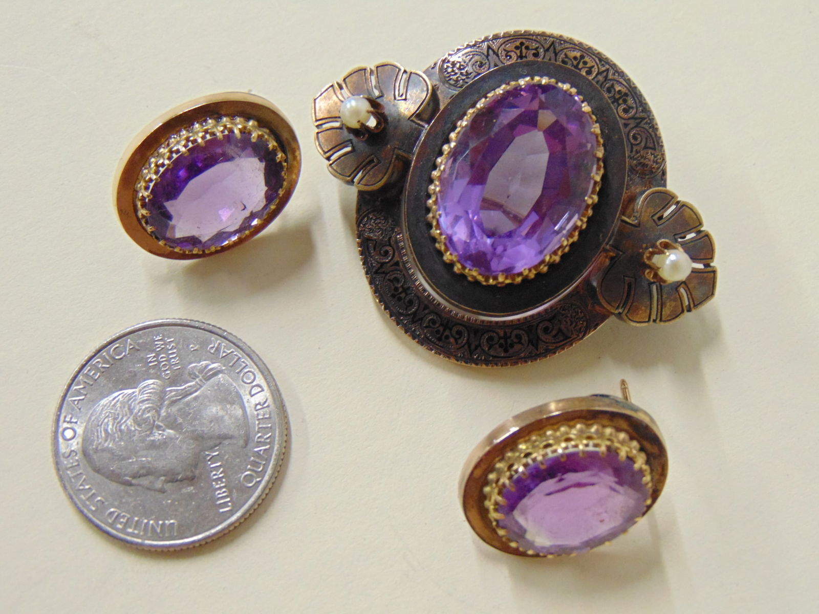 Jewelry. Victorian gold Amethyst set, brooch/pendant & earrings. (1 of 5)