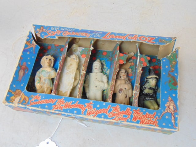 Set of "Soapy Characters", from the land of Oz by Kerk Guild, includes 5 characters in original box,: Set of "Soapy Characters", from the land of Oz by Kerk Guild, includes 5 characters in original box, The Scarecrow, The Tin Woodman, The Wizard, The Cowardly Lion & The Wicked Witch, box has tears, 11