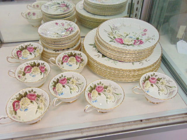 Set porcelain dinnerware, Paragon DucBarry, includes, 7 cups with 8 saucers, 8 cake plates, 8 lunch: Set porcelain dinnerware, Paragon DucBarry, includes, 7 cups with 8 saucers, 8 cake plates, 8 lunch or bread plates, 8 dinner plates, floral decorated, 2 cups and one saucer are stained