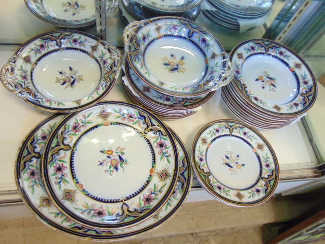 Set ironstone Canton dinnerware, 9 deep plates, 8 dinner plates, 3 lunch plates, 2 serving bowls, (1 of 7)