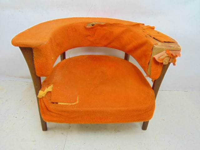 Mid Century modern barrel back chair, old ripped orange upholstery, needs restoration, chair is 36" (1 of 4)