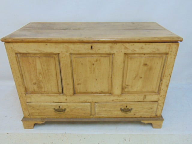 Pine blanket chest with raised panel front, two drawers in base & lift top, has small drawers (1 of 4)