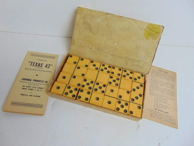 Complete set of Catalin dominoes by Cardinal, in original box, box is 8" by 4.75" by 1": Complete set of Catalin dominoes by Cardinal, in original box, box is 8" by 4.75" by 1"