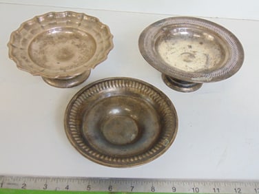 3 small sterling bowls, 2 footed, 11 troy, 6" in diameter, 2.5" tall