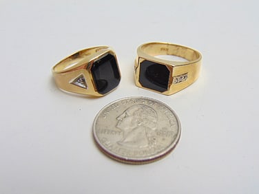 Jewelry. (2) Men's 10kt rings. hallmark 10k KW three diamond chips on each side, 6.55 grams size 9