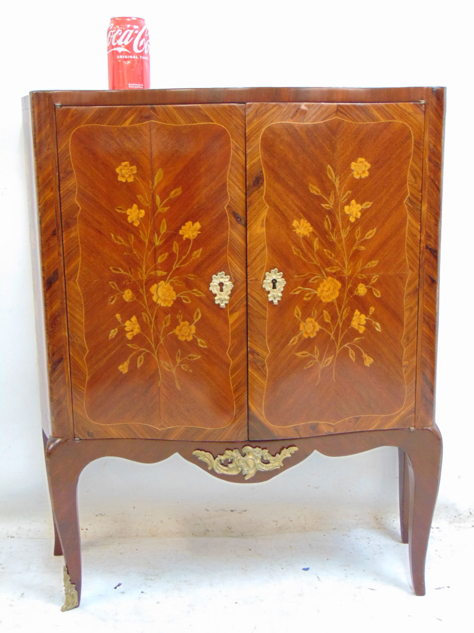 Small double door inlaid cabinet with (as is) marble top, cabinet is 27.5" by 9 7 1/8", height is 32: Small double door inlaid cabinet with (as is) marble top, cabinet is 27.5" by 9 7 1/8", height is 32.25", marble is broken in many pieces.