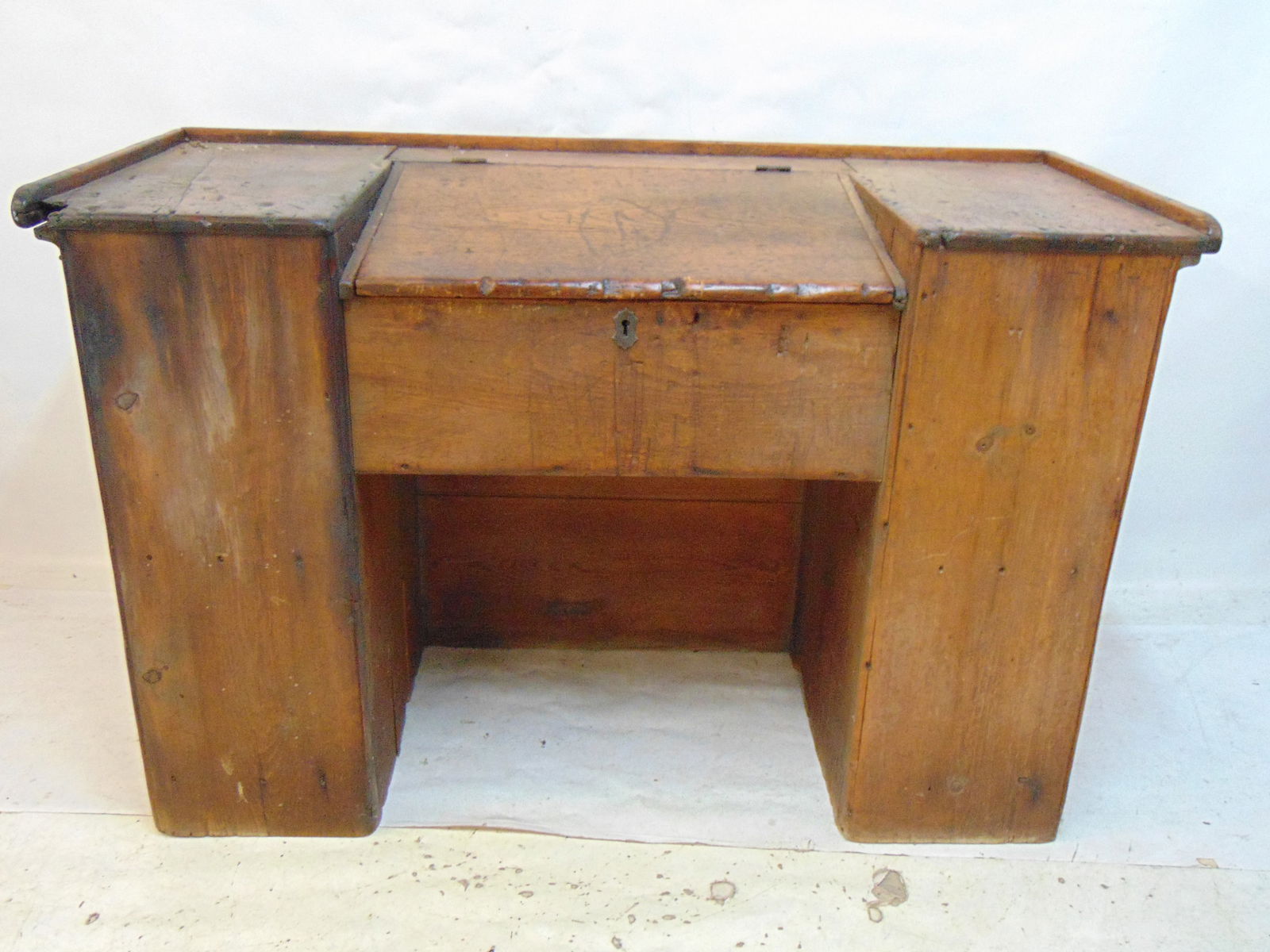 Pine country desk / cabinet, 18th Century, with slanted lift top center and side doors, 53.75" wide, (1 of 7)
